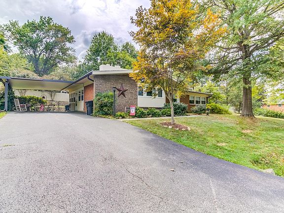 2nd image of 3726 Willetta Dr