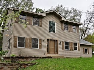 4721 Lake Dawnwood Dr, Johnsburg, IL 60051