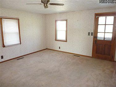 3rd image of 8507 Perry Dr