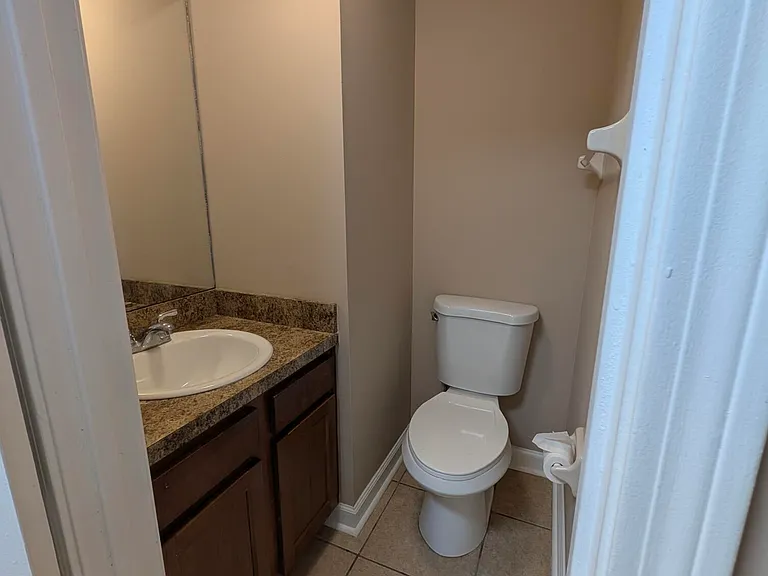 8175 Dunbarton Ct — Photo 4