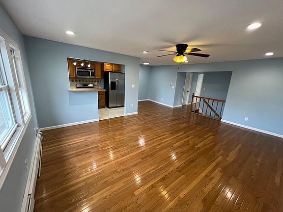 3rd image of 16 Marcy Ave Floor 2