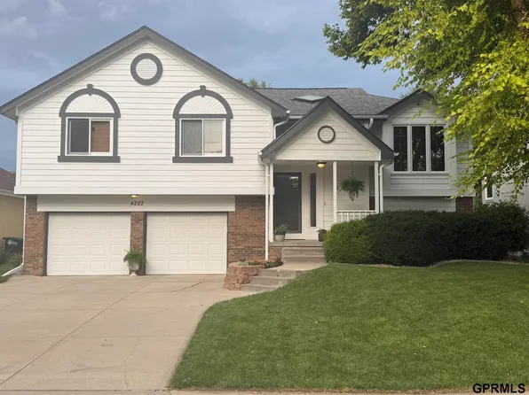 4207 S 148th St, Omaha, NE 68137