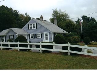 158 Lakeview Ave, Tyngsboro, MA 01879