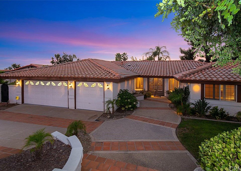 1st image of 5234 Cartilla Ave