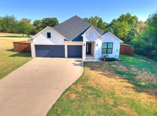 11127 E Sewell Ave, Choctaw, OK 73020