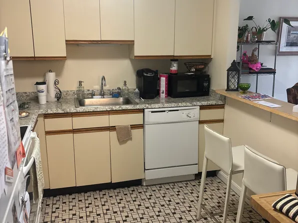 271 Chelsea St #1, Everett, MA 02149