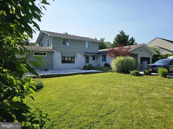 92 Mermaid Dr, Manahawkin, NJ 08050