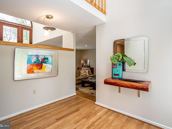 3rd image of 1403 Grady Randall Ct