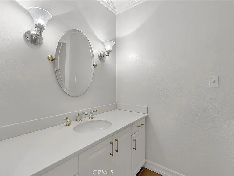 172 Villa Point Dr — Photo 15