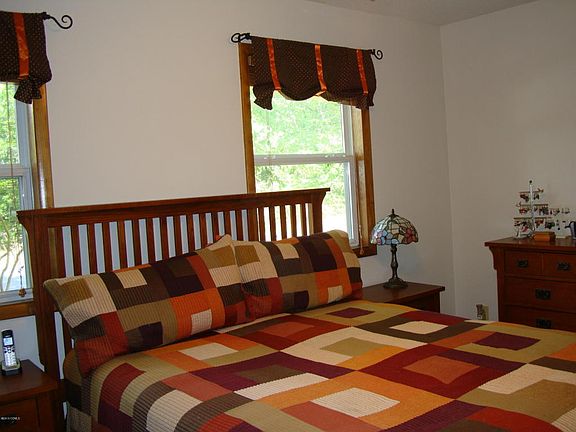 5th image of 651 Pearson Cir