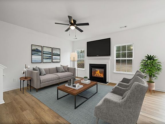 4th image of 29 Golden Acre Ct