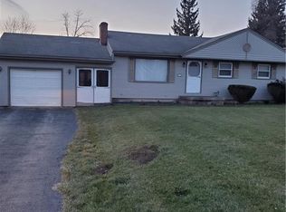 458 13th St, Campbell, OH