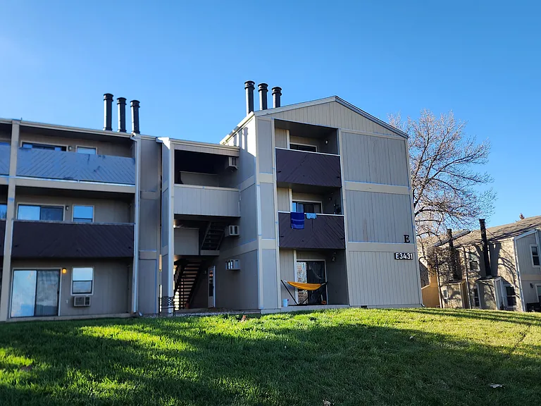 3431 Stover St #E531 — Photo 5