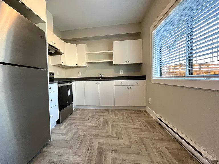 2883 Constellation Ave — Photo 4