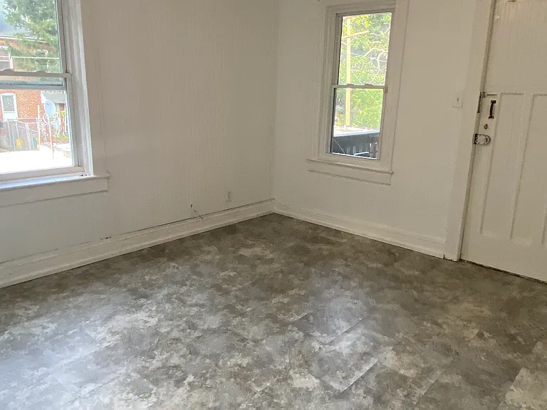 694 Rutherford Ave #B2 — Photo 8