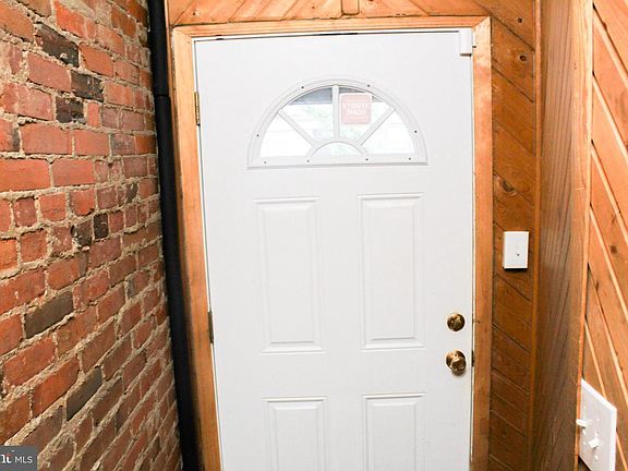 2nd image of 505 N Rodney St