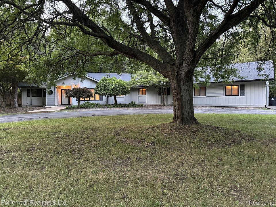 1st image of 37782 Oakwood Meadows Dr