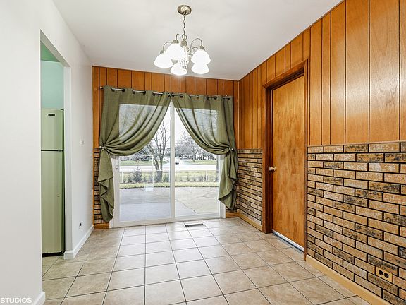 4th image of 8731 W 170th Pl