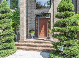 1975 E Telemark Cir, Green Bay, WI 54313