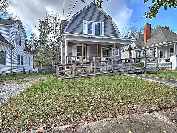 2nd image of 404 Carolina Ave