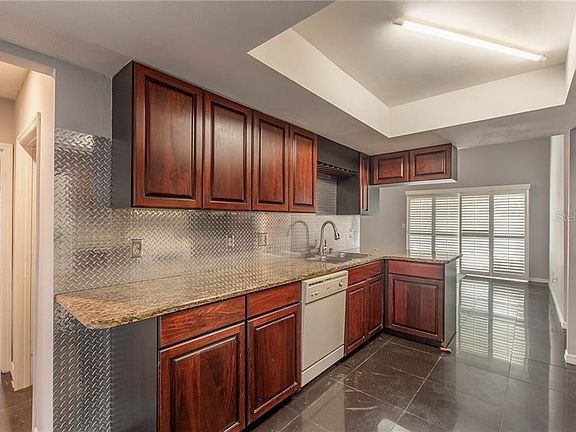 4th image of 1838 Tall Pines Dr