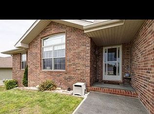 3328 S Barrington Ave, Springfield, MO 65807