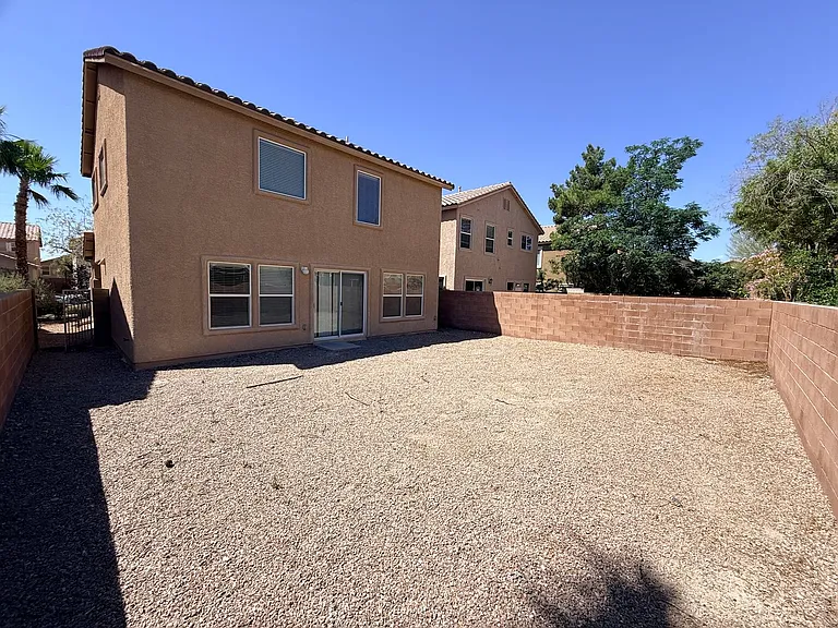 2416 Cockatoo Dr — Photo 20