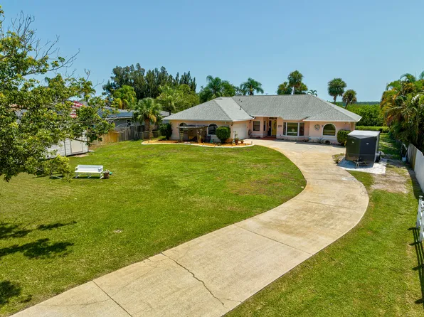 2490 S Courtenay Pkwy, Merritt Island, FL 32952