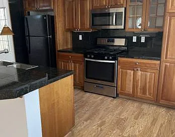 3 bed, 2.5 bath, 1850 sqft, $1,900 — Photo 4