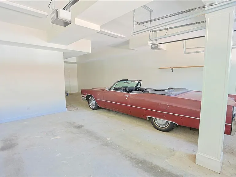 1296 Lenox Park Blvd — Photo 80
