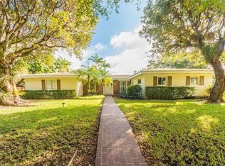 15715 SW 87th Ave, Palmetto Bay, FL 33157