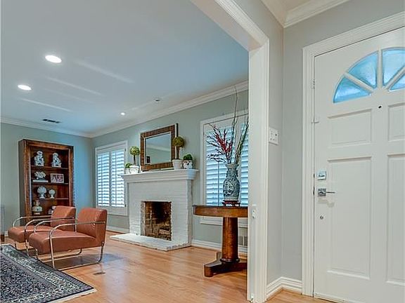 3rd image of 6131 Lavendale Ave