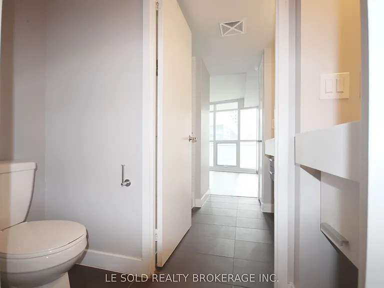 38 Dan Leckie Way #1205 — Photo 22