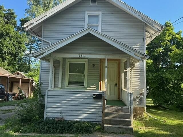 1st image of 1531 Redwood St
