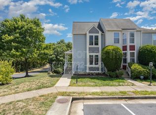 7301 Castleberg Ct, Alexandria, VA 22315