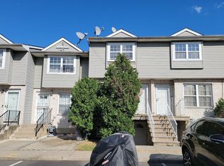 45 Studio Ln, Staten Island, NY 10304