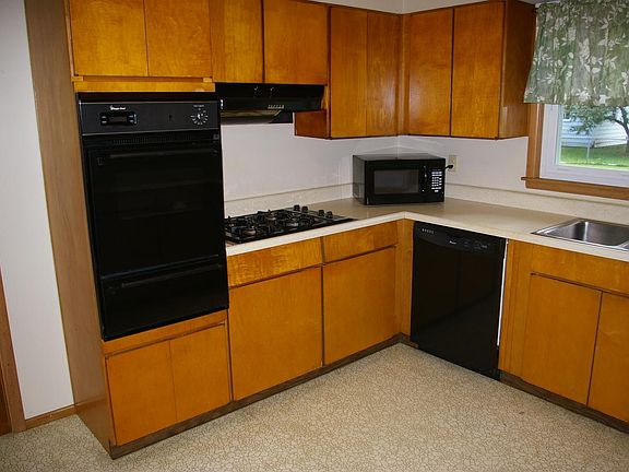 2nd image of 1307 Maxwell Ave