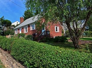 101 Sunset Ln, Tenafly, NJ 07670