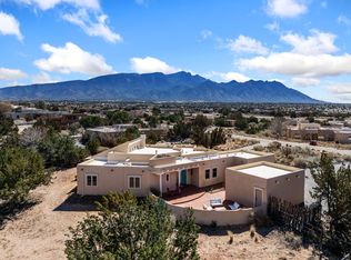 19 Roadrunner Trl, Placitas, NM 87043
