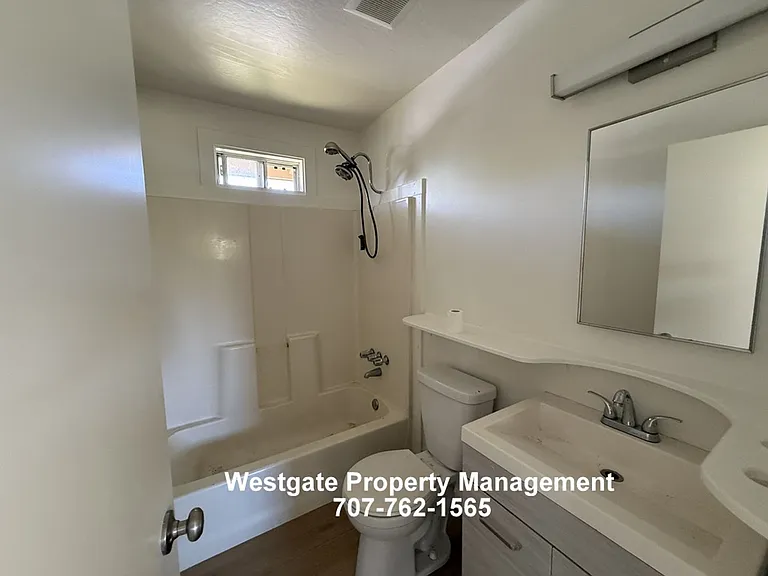 1340 Ramona Ln — Photo 15