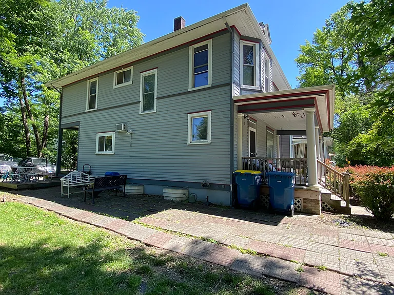 2 Saint Andrews Pl — Photo 4
