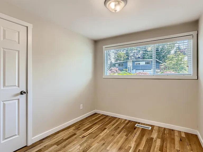 33 158th Pl SE — Photo 11