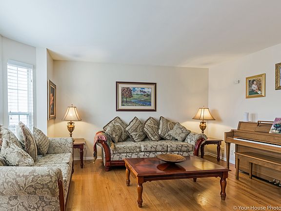 4th image of 2494 N Old Pond Ln