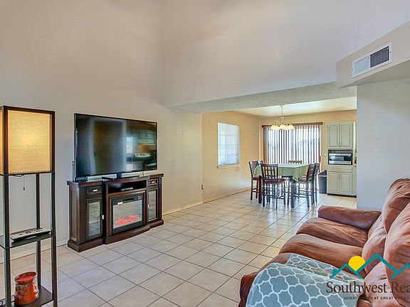 3rd image of 9760 La Morenita Cir