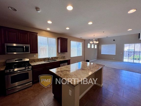 4th image of 4544 Crimson Clover Dr