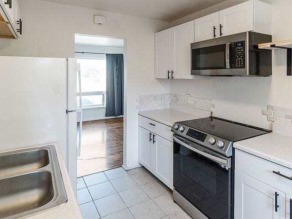 5th image of 3316 & 3318 N Nevada St #3318