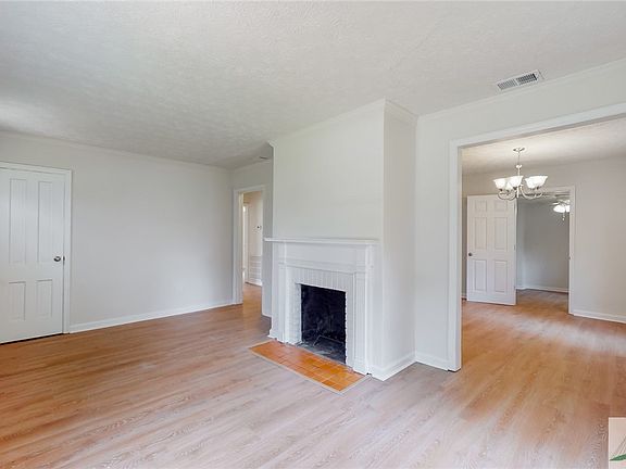 4th image of 1801 E 39th Street