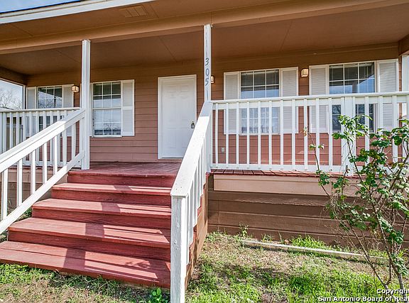 2nd image of 305 Cantrell Ave