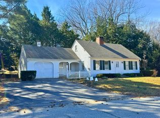 20 Hayford St, Farmingdale, ME 04344