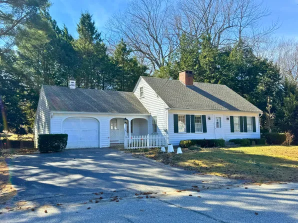 20 Hayford Street, Farmingdale, ME 04344